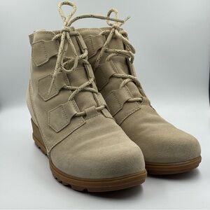 Sorel Evie Lace Up Ankle Wedge Booties Tan Size 10 Casual Comfort Boots Neutral